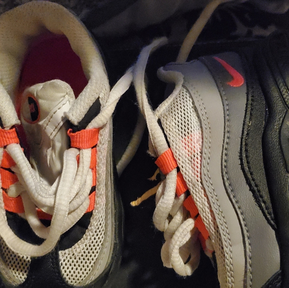 toddler air max